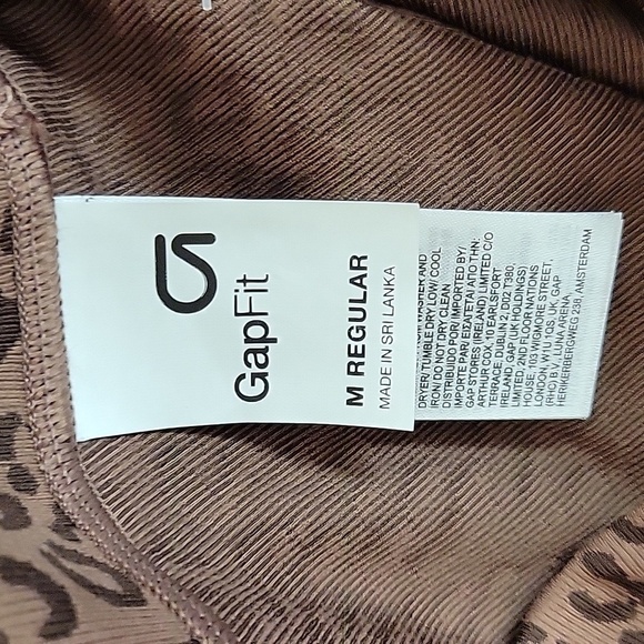 GAP Fit, Blackout Technology  High Compression Leggings, women's Sz Med NWT yoga - Picture 5 of 8
